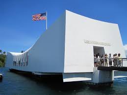 USS-pearl-harbor-memorial